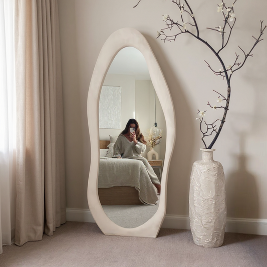 Espejo Decorativo Irregular con Borde Terciopelo